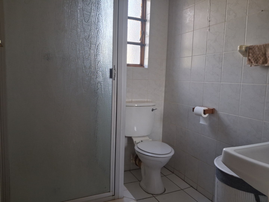 To Let 3 Bedroom Property for Rent in Pentagon Park Free State